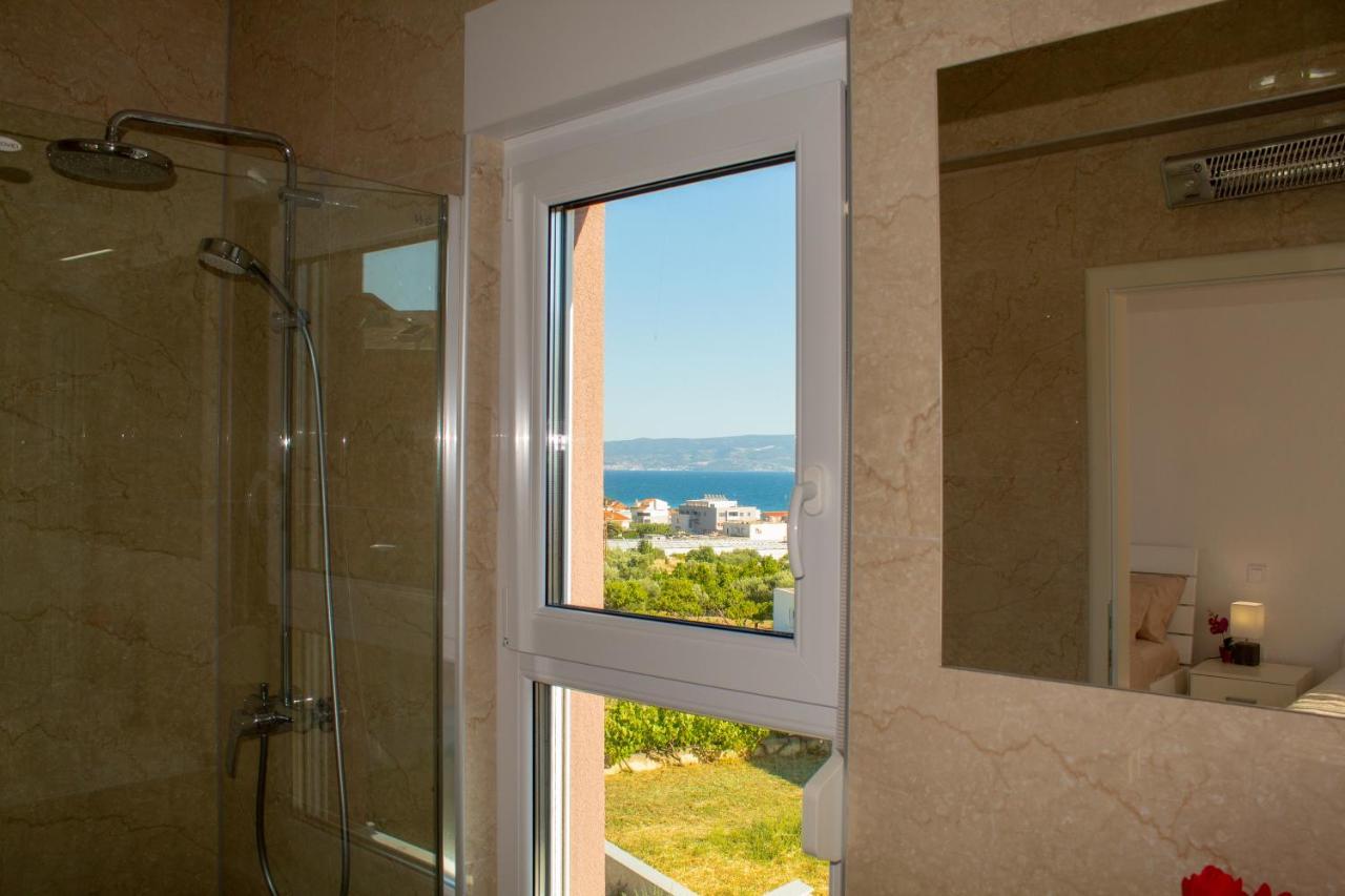 Modern Villa With Jacuzzi, Beautiful Sea View, Near Split! Villa 36A Podstrana Bagian luar foto